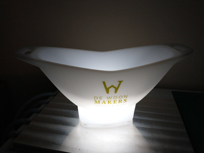 Massgeschneiderter Eiskübel Sekthalter Weinkühler, LED-Logo-Leuchtkasten, Tischdekoration mit Branding für Konferenz Firmenevent