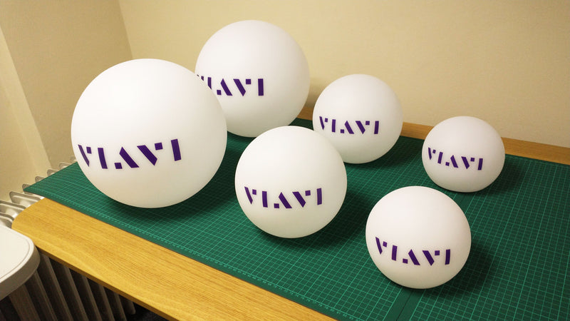 Runde LED-Logo-Leuchtreklame, Personalisierte Kugel-Stehlampe, Beleuchtete und freistehende Leuchtwerbung für Firmenveranstaltungen