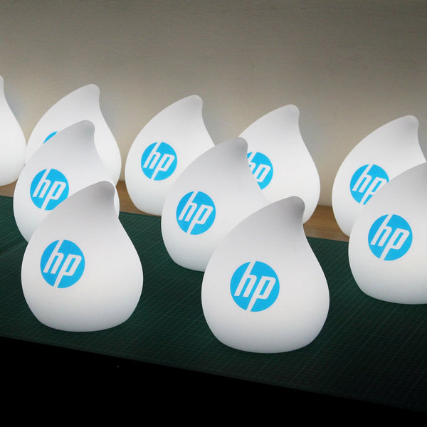 Tischlicht mit individuellem Markenlogo, Beleuchtete Display-Lichtbox, Werbeschild für Firmenessen, Konferenz,  Preisverleihung, Ausstellung, Messe
