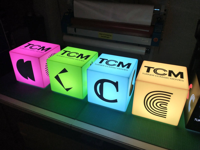 Personalisierter Lichtkasten mit Logo Leuchtwürfel, Mehrfarbiges LED-RGB-Werbeschild Kabellos, Marken-Leuchtkasten für Konferenz, Schild Firmenevent