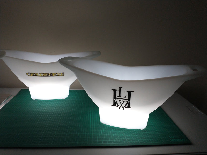 Massgeschneiderter Eiskübel Sekthalter Weinkühler, LED-Logo-Leuchtkasten, Tischdekoration mit Branding für Konferenz Firmenevent