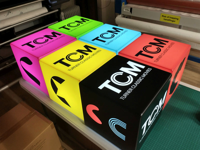 Personalisierter Lichtkasten mit Logo Leuchtwürfel, Mehrfarbiges LED-RGB-Werbeschild Kabellos, Marken-Leuchtkasten für Konferenz, Schild Firmenevent