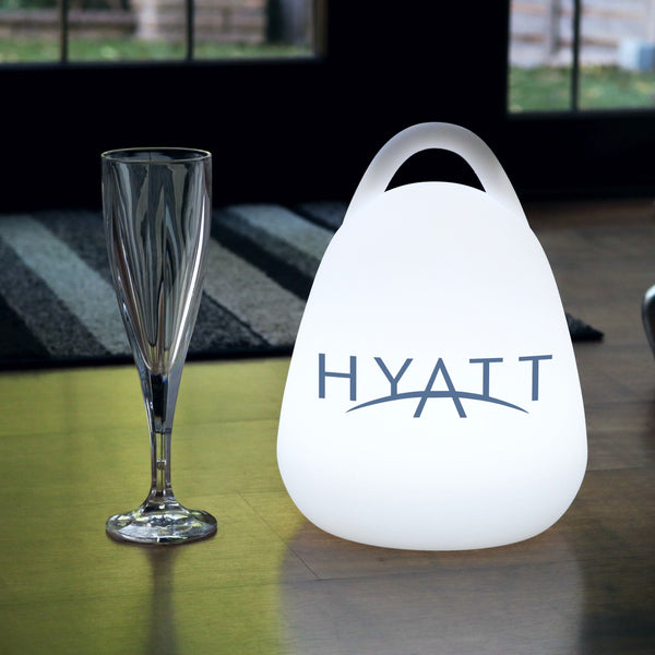 LED Marken-Lampe Kundenspezifische Laterne kabellose Tischlampe mit hintergrundbeleuchtetem Logo