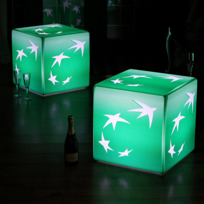 Sitz-Leuchtwürfel, Markenartikel, LED-Stuhl mit Logo-Leuchttransparent, 40 cm, wiederaufladbar