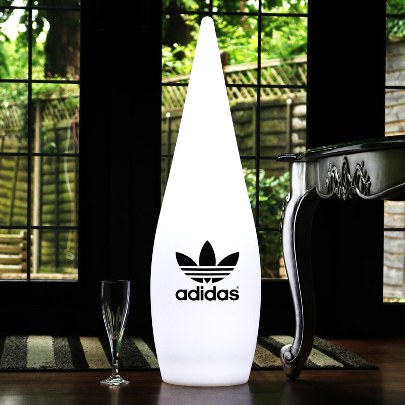 Grosse personalisierte Stehleuchte kabellos 120 cm massgeschneiderte Designer-Leuchtwerbung Outdoor
